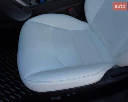 Синий Тесла Модель 3, объемом двигателя 0 л и пробегом 58 тыс. км за 22900 $, фото 22 на Automoto.ua