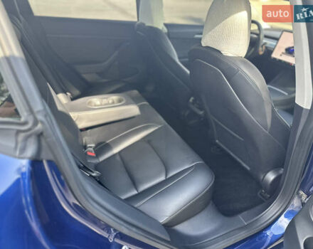 Синій Тесла Модель 3, об'ємом двигуна 0 л та пробігом 26 тис. км за 20222 $, фото 11 на Automoto.ua