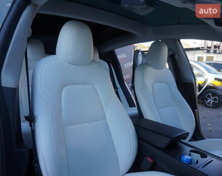 Синий Тесла Модель 3, объемом двигателя 0 л и пробегом 58 тыс. км за 22900 $, фото 32 на Automoto.ua