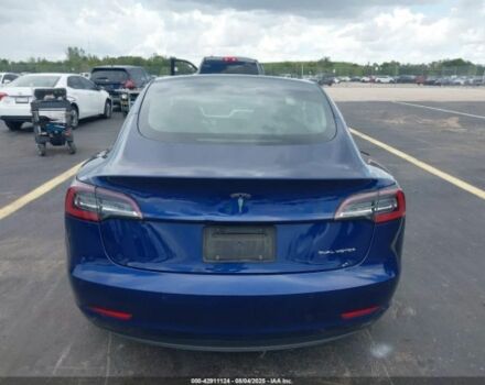 Синий Тесла Модель 3, объемом двигателя 0 л и пробегом 160 тыс. км за 12900 $, фото 3 на Automoto.ua