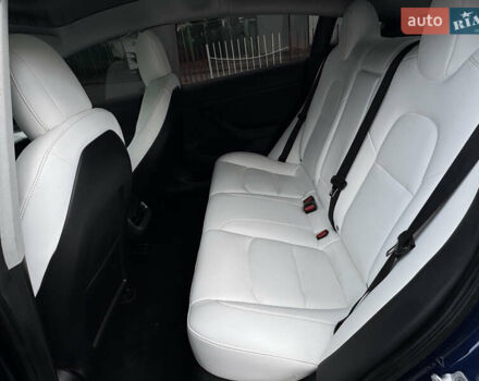 Синий Тесла Модель 3, объемом двигателя 0 л и пробегом 59 тыс. км за 20500 $, фото 16 на Automoto.ua