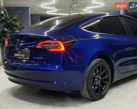 Синий Тесла Модель 3, объемом двигателя 0 л и пробегом 59 тыс. км за 20900 $, фото 17 на Automoto.ua