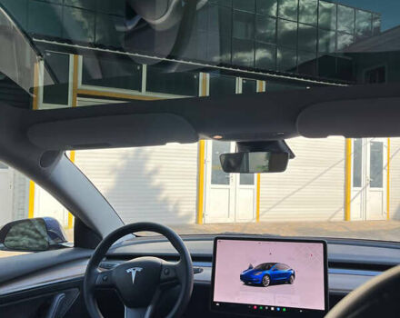 Синий Тесла Модель 3, объемом двигателя 0 л и пробегом 26 тыс. км за 23500 $, фото 5 на Automoto.ua