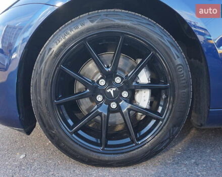 Синий Тесла Модель 3, объемом двигателя 0 л и пробегом 58 тыс. км за 22900 $, фото 13 на Automoto.ua