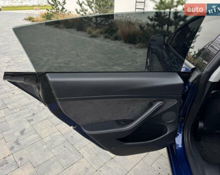 Синій Тесла Модель 3, об'ємом двигуна 0 л та пробігом 97 тис. км за 18700 $, фото 23 на Automoto.ua