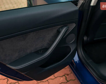 Синій Тесла Модель 3, об'ємом двигуна 0 л та пробігом 27 тис. км за 34999 $, фото 26 на Automoto.ua