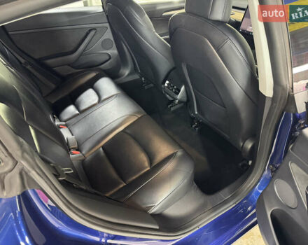 Синій Тесла Модель 3, об'ємом двигуна 0 л та пробігом 145 тис. км за 22900 $, фото 7 на Automoto.ua