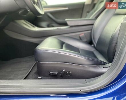 Синий Тесла Модель 3, объемом двигателя 0 л и пробегом 26 тыс. км за 24500 $, фото 10 на Automoto.ua