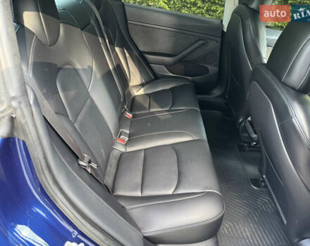 Синий Тесла Модель 3, объемом двигателя 0 л и пробегом 96 тыс. км за 19999 $, фото 38 на Automoto.ua