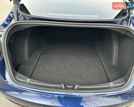 Синий Тесла Модель 3, объемом двигателя 0 л и пробегом 29 тыс. км за 18500 $, фото 9 на Automoto.ua