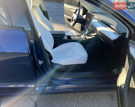 Синий Тесла Модель 3, объемом двигателя 0 л и пробегом 102 тыс. км за 23000 $, фото 17 на Automoto.ua