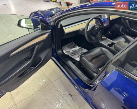 Синій Тесла Модель 3, об'ємом двигуна 0 л та пробігом 145 тис. км за 22900 $, фото 11 на Automoto.ua
