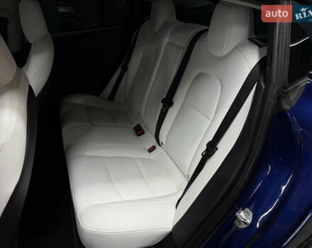 Синий Тесла Модель 3, объемом двигателя 0 л и пробегом 59 тыс. км за 20900 $, фото 20 на Automoto.ua