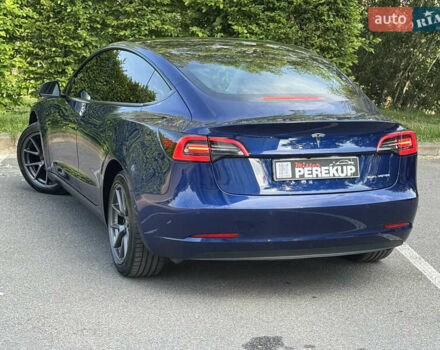 Синий Тесла Модель 3, объемом двигателя 0 л и пробегом 96 тыс. км за 19999 $, фото 15 на Automoto.ua