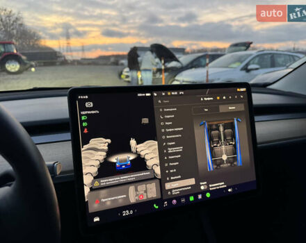 Синий Тесла Модель 3, объемом двигателя 0 л и пробегом 53 тыс. км за 19500 $, фото 26 на Automoto.ua