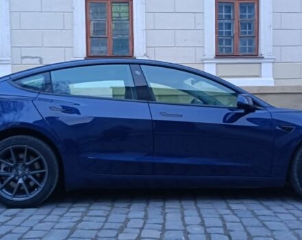 Синий Тесла Модель 3, объемом двигателя 0 л и пробегом 141 тыс. км за 19900 $, фото 4 на Automoto.ua