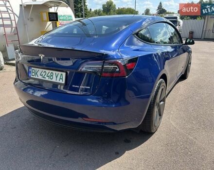 Синий Тесла Модель 3, объемом двигателя 0 л и пробегом 65 тыс. км за 22500 $, фото 2 на Automoto.ua