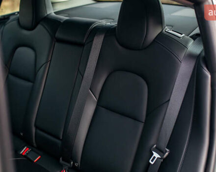 Синій Тесла Модель 3, об'ємом двигуна 0 л та пробігом 27 тис. км за 34999 $, фото 27 на Automoto.ua