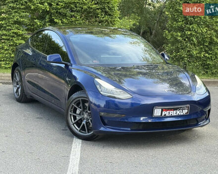 Синий Тесла Модель 3, объемом двигателя 0 л и пробегом 96 тыс. км за 19999 $, фото 2 на Automoto.ua