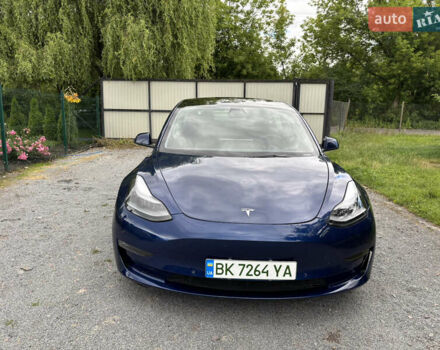 Синий Тесла Модель 3, объемом двигателя 0 л и пробегом 30 тыс. км за 22000 $, фото 1 на Automoto.ua