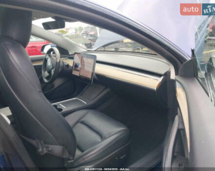 Синий Тесла Модель 3, объемом двигателя 0 л и пробегом 160 тыс. км за 12900 $, фото 4 на Automoto.ua