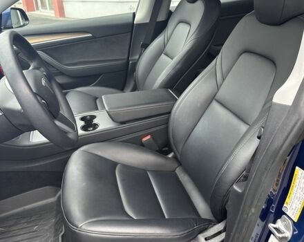 Синий Тесла Модель 3, объемом двигателя 0 л и пробегом 56 тыс. км за 22000 $, фото 18 на Automoto.ua