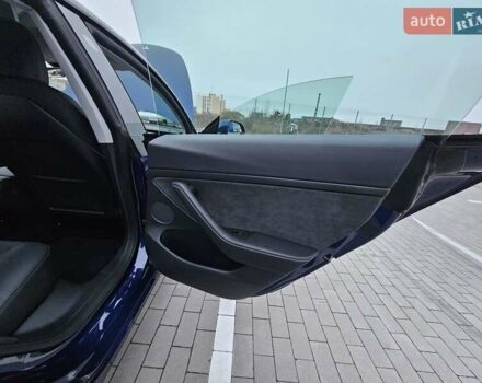 Синий Тесла Модель 3, объемом двигателя 0 л и пробегом 23 тыс. км за 26449 $, фото 34 на Automoto.ua