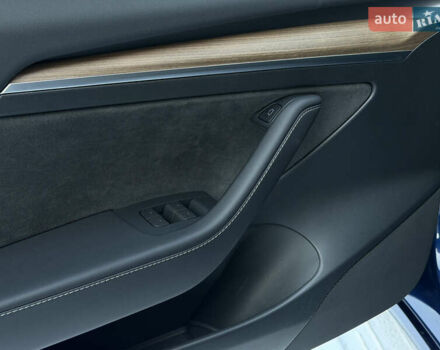 Синий Тесла Модель 3, объемом двигателя 0 л и пробегом 35 тыс. км за 21700 $, фото 18 на Automoto.ua