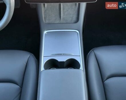 Синій Тесла Модель 3, об'ємом двигуна 0 л та пробігом 21 тис. км за 20999 $, фото 118 на Automoto.ua