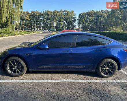 Синий Тесла Модель 3, объемом двигателя 0 л и пробегом 9 тыс. км за 25500 $, фото 8 на Automoto.ua