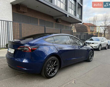 Синий Тесла Модель 3, объемом двигателя 0 л и пробегом 38 тыс. км за 20400 $, фото 3 на Automoto.ua