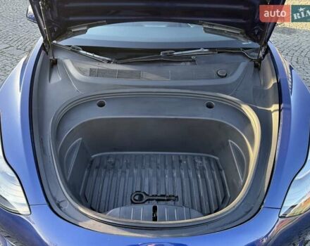 Синій Тесла Модель 3, об'ємом двигуна 0 л та пробігом 21 тис. км за 20999 $, фото 105 на Automoto.ua
