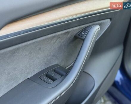 Синій Тесла Модель 3, об'ємом двигуна 0 л та пробігом 21 тис. км за 20999 $, фото 61 на Automoto.ua