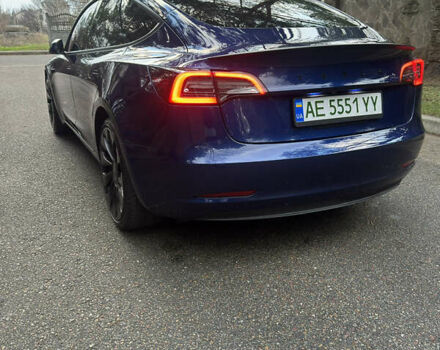 Синий Тесла Модель 3, объемом двигателя 0 л и пробегом 43 тыс. км за 25999 $, фото 6 на Automoto.ua