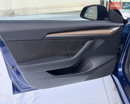 Синий Тесла Модель 3, объемом двигателя 0 л и пробегом 35 тыс. км за 21700 $, фото 17 на Automoto.ua