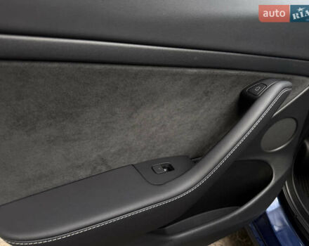 Синий Тесла Модель 3, объемом двигателя 0 л и пробегом 38 тыс. км за 20400 $, фото 15 на Automoto.ua