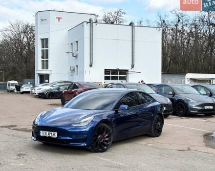Синий Тесла Модель 3, объемом двигателя 0 л и пробегом 63 тыс. км за 25999 $, фото 1 на Automoto.ua