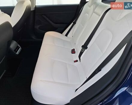 Синий Тесла Модель 3, объемом двигателя 0 л и пробегом 57 тыс. км за 19999 $, фото 13 на Automoto.ua