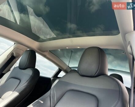 Синій Тесла Модель 3, об'ємом двигуна 0 л та пробігом 21 тис. км за 22500 $, фото 16 на Automoto.ua