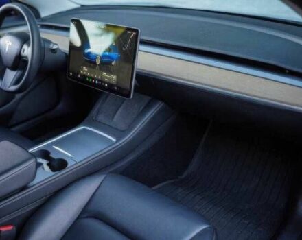 Синий Тесла Модель 3, объемом двигателя 0 л и пробегом 39 тыс. км за 19800 $, фото 10 на Automoto.ua