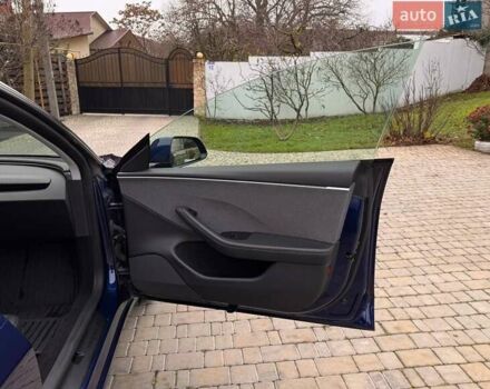 Синій Тесла Модель 3, об'ємом двигуна 0 л та пробігом 48 тис. км за 25500 $, фото 25 на Automoto.ua