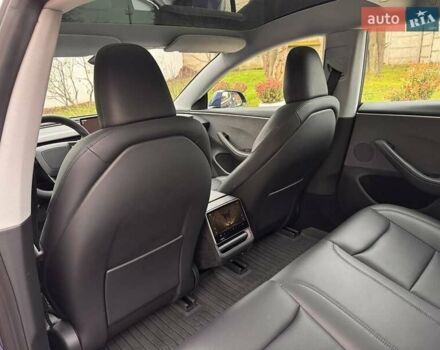 Синій Тесла Модель 3, об'ємом двигуна 0 л та пробігом 48 тис. км за 25500 $, фото 24 на Automoto.ua