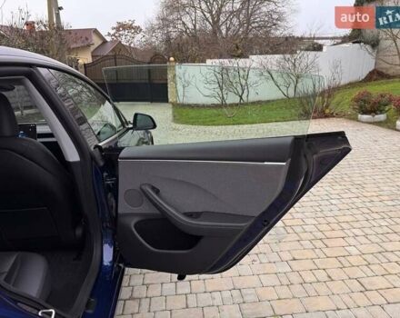 Синій Тесла Модель 3, об'ємом двигуна 0 л та пробігом 48 тис. км за 25500 $, фото 29 на Automoto.ua