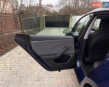 Синій Тесла Модель 3, об'ємом двигуна 0 л та пробігом 48 тис. км за 25500 $, фото 21 на Automoto.ua