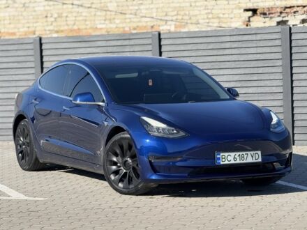 Синий Тесла Модель 3, объемом двигателя 0 л и пробегом 185 тыс. км за 15300 $, фото 1 на Automoto.ua