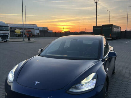 Синий Тесла Модель 3, объемом двигателя 0 л и пробегом 58 тыс. км за 17800 $, фото 1 на Automoto.ua