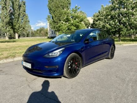 Тесла Модель 3 2018 у Кременчуге на Automoto.ua Синій Тесла Модель 3, об'ємом двигуна 0 л та пробігом 128 тис. км за 27000 $, фото 1 на Automoto.ua