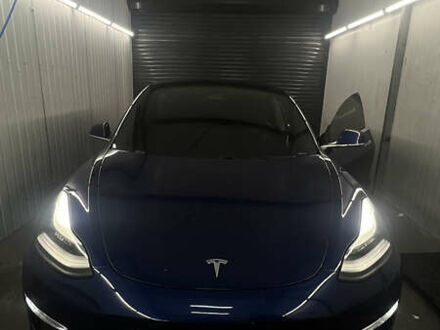 Синий Тесла Модель 3, объемом двигателя 0 л и пробегом 123 тыс. км за 18000 $, фото 1 на Automoto.ua