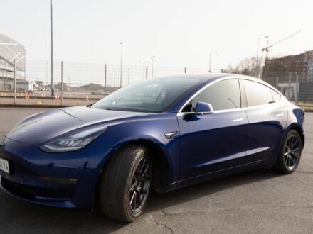 Синий Тесла Модель 3, объемом двигателя 0 л и пробегом 101 тыс. км за 22800 $, фото 1 на Automoto.ua
