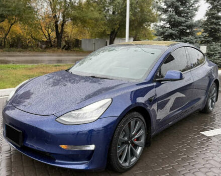 Тесла Модель 3 2018 в Днепре (Днепропетровске) на Automoto.ua Синий Тесла Модель 3, объемом двигателя 0 л и пробегом 79 тыс. км за 18900 $, фото 1 на Automoto.ua